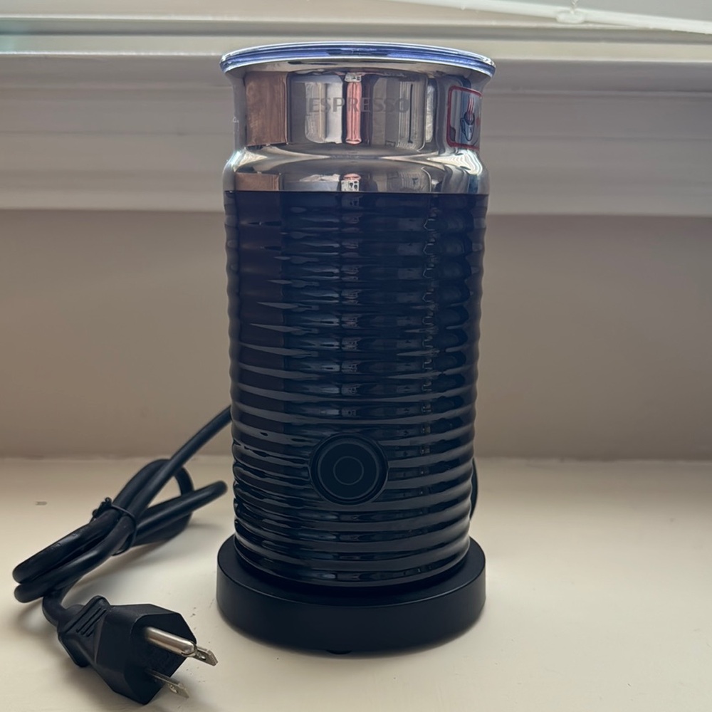 Nespresso Electric Milk Frother